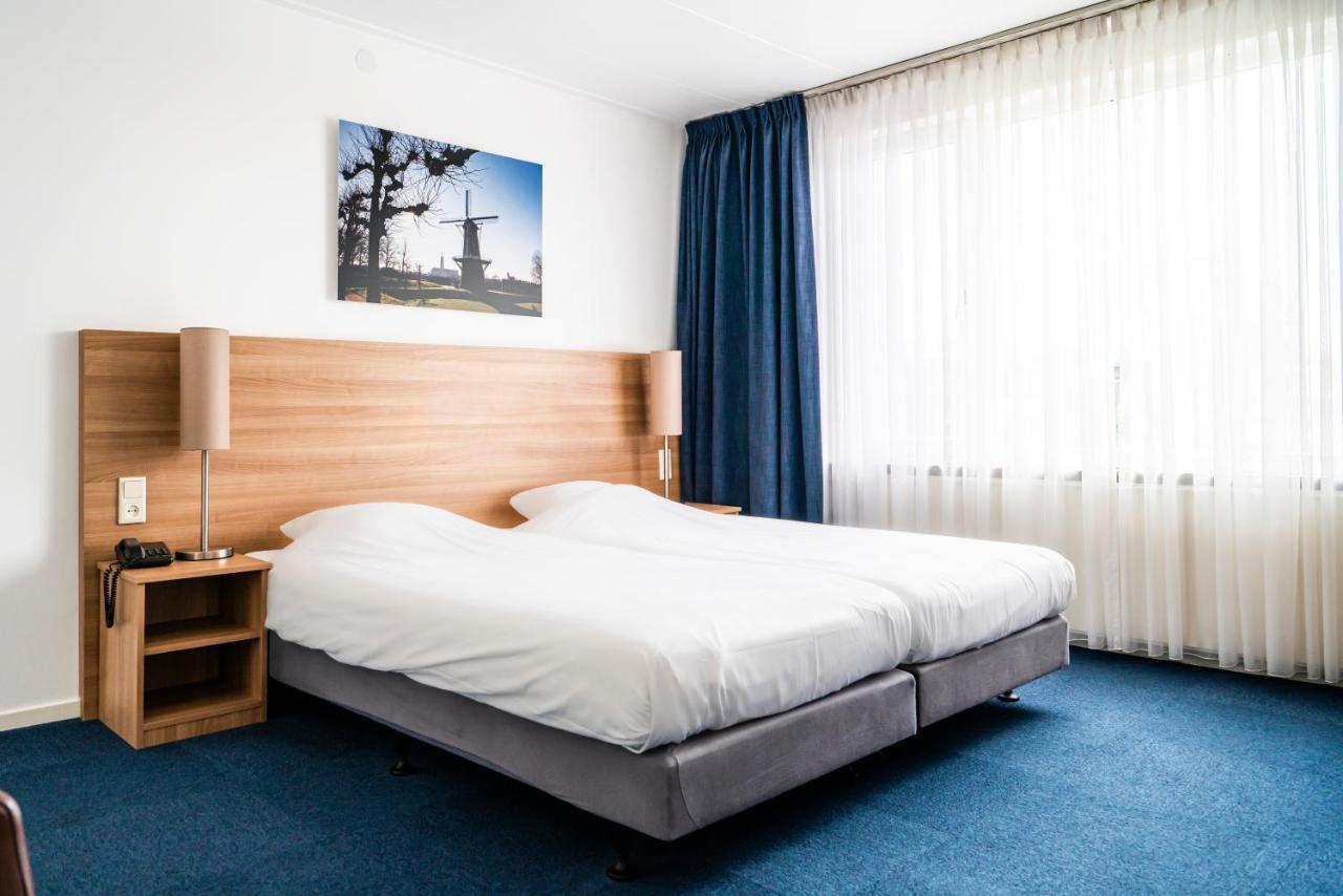 Hotel Хулст Екстериор снимка