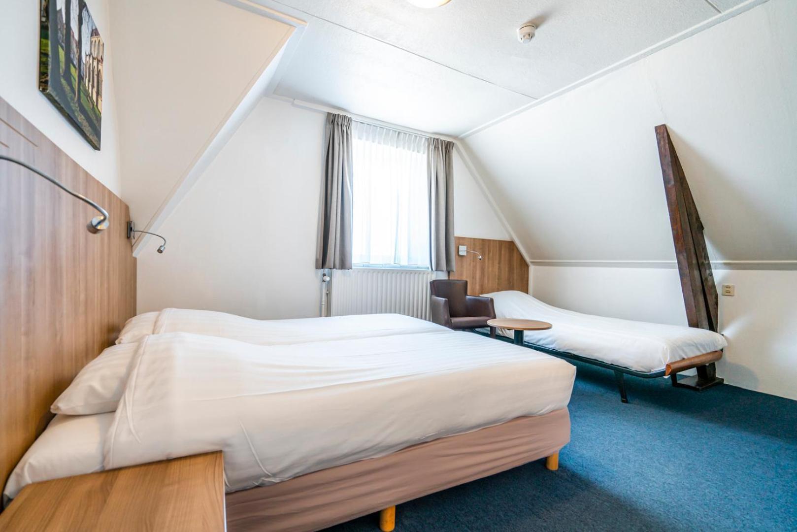 Hotel Хулст Екстериор снимка